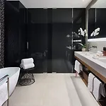 Mandarin Oriental,