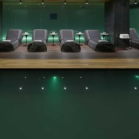 Mandarin Oriental,